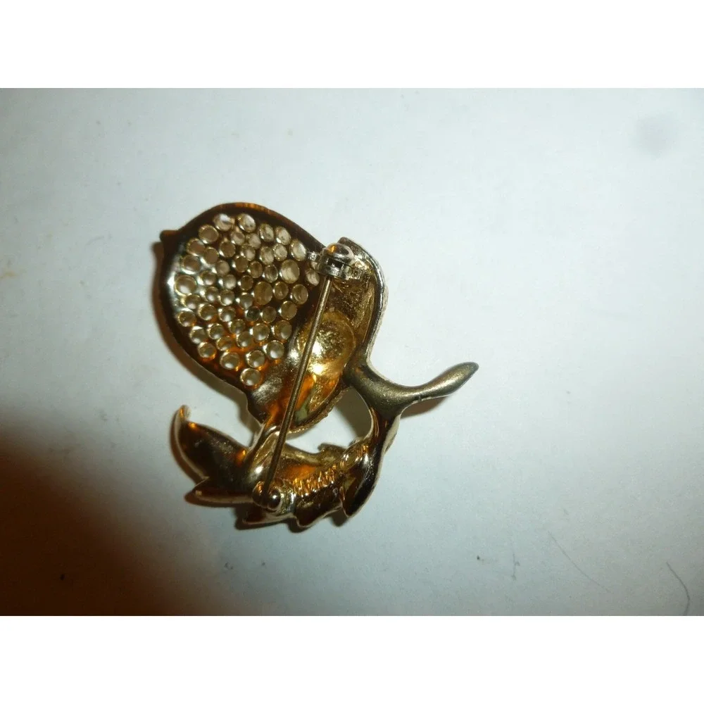 Vintage Sarah Coventry Gold Tone Acorn and Leaf Brooch Pin Woodland Nature Style